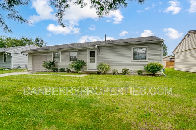 3629 Turret Green Dr in Toledo, OH - Building Photo - Building Photo