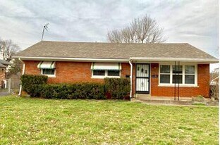 1653 Brittany Ln in Lexington, KY - Building Photo