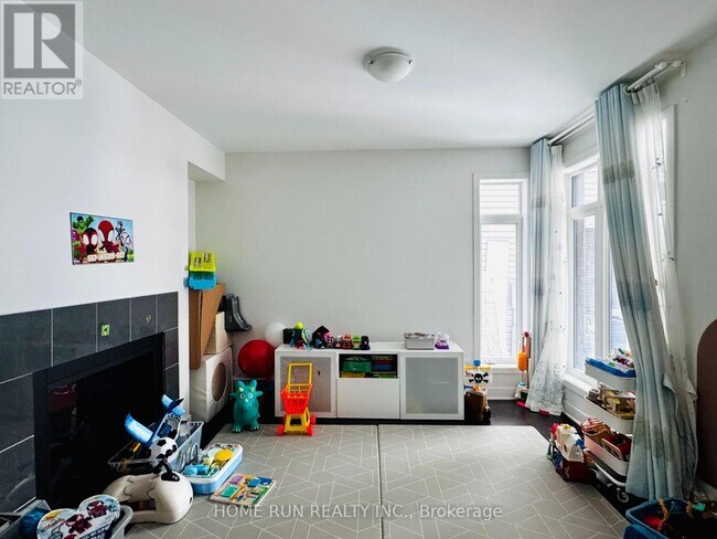 279 Mount Nebo Way in Ottawa, ON - Building Photo - Building Photo