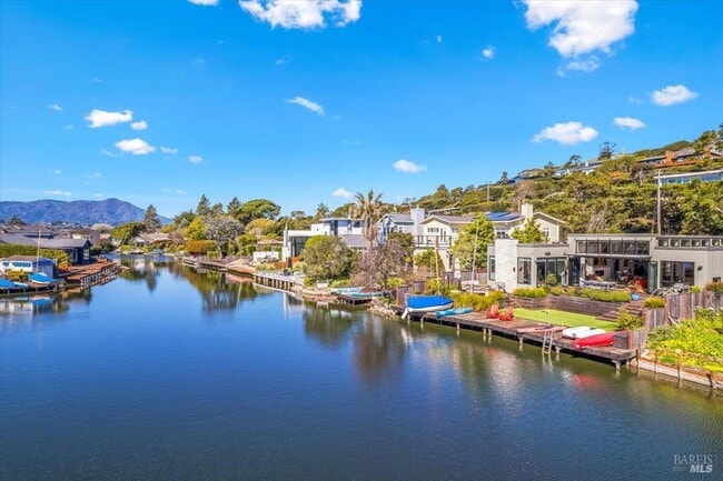 property at 20 Lagoon Rd