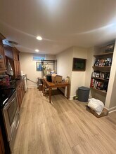 7 Charlesbank Rd, Unit 6 in Newton, MA - Building Photo - Building Photo