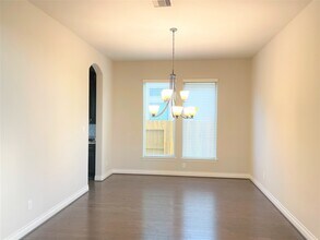 11223 Oudney Ct in Richmond, TX - Foto de edificio - Building Photo