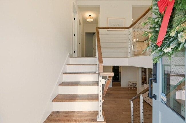 8 Kerins Terrace in Newport, RI - Building Photo - Building Photo