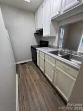 8014 Pleasant Grove Rd in Charlotte, NC - Building Photo - Building Photo