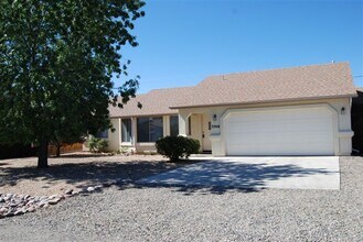 3748 N Dale Dr in Prescott Valley, AZ - Building Photo - Building Photo