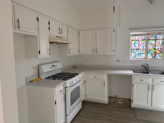 130 Creston Cir in Aurora, IL - Building Photo - Building Photo