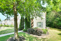 3182 Imperial Cir SW in Atlanta, GA - Foto de edificio - Building Photo