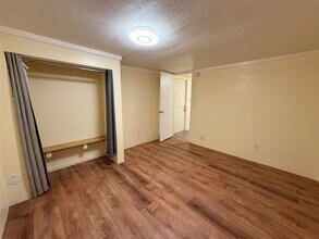 4201 Darby St in Bacliff, TX - Building Photo - Building Photo