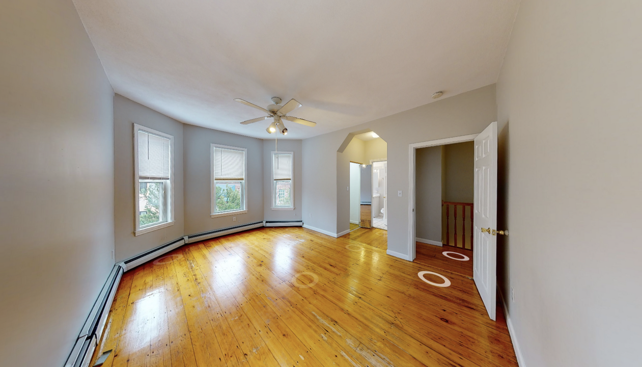 9 Beacon St, Unit 1 in Somerville, MA - Foto de edificio