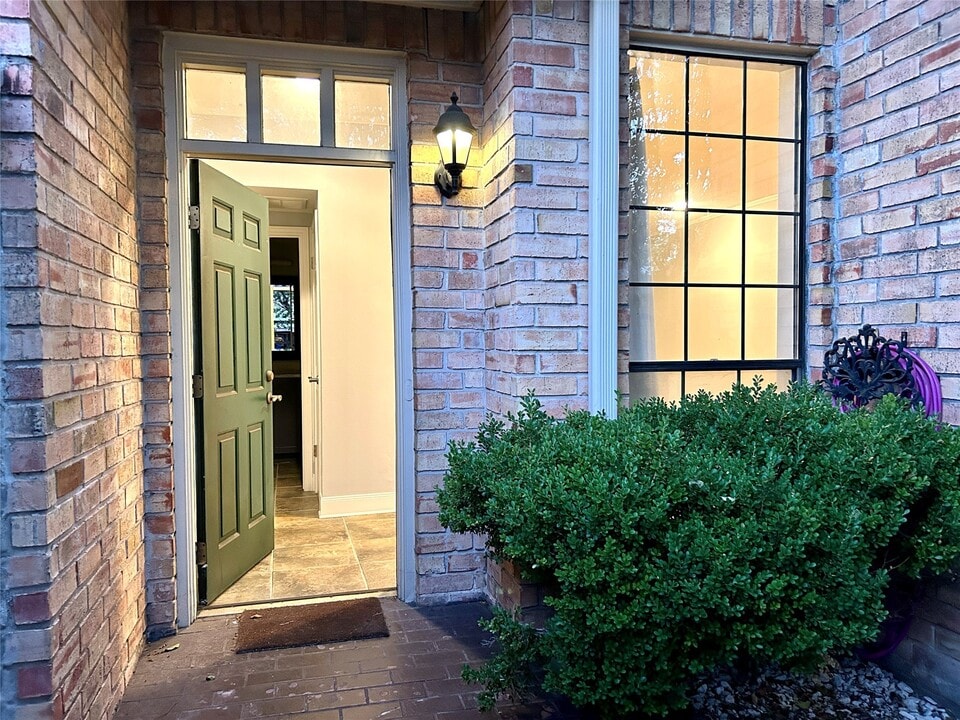 4000 Purdue St in Houston, TX - Building Photo