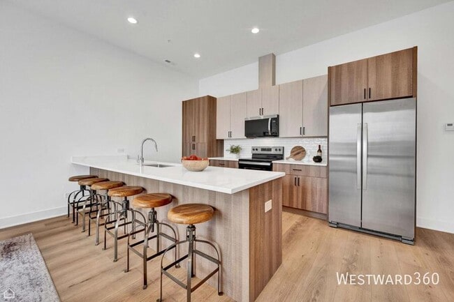 property at 1615 W 13th St