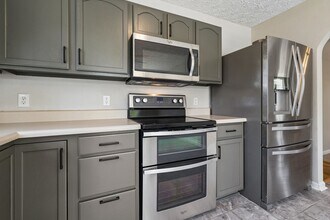 510 Cove Hollow Dr in Durham, NC - Building Photo - Building Photo