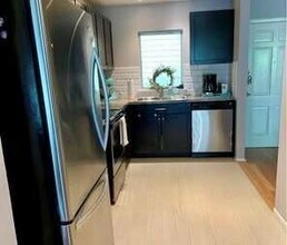 5320 Balcones Dr, Unit H in Austin, TX - Building Photo - Building Photo