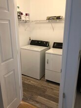 3701 Cotswold Ter, Unit 3-K in Greensboro, NC - Foto de edificio - Building Photo