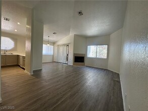 5024 S Rainbow Blvd in Las Vegas, NV - Building Photo - Building Photo