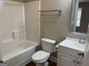 258 Forrest Ave in Gainesville, GA - Building Photo - Building Photo