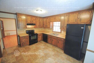 106 Remington Ct in Woodstock, GA - Building Photo - Building Photo