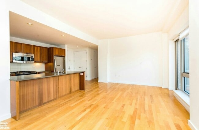 3585 Greystone Ave, Unit 4B in Bronx, NY - Building Photo - Building Photo