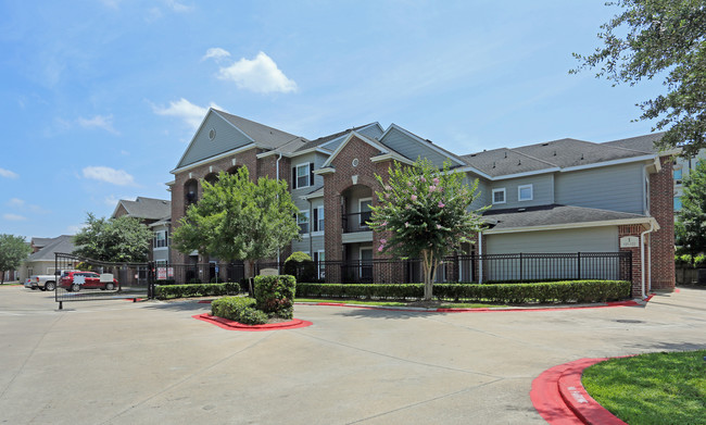 Oxford Mills in Houston, TX - Building Photo - Building Photo