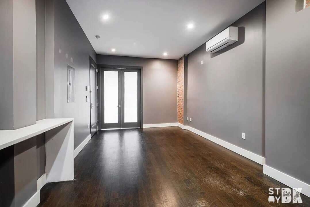 441 Franklin Ave in Brooklyn, NY - Building Photo