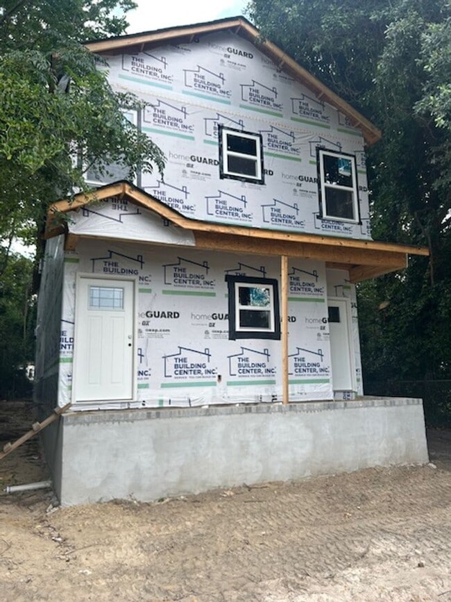 property at 1318 House St