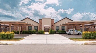 18 Valeria St in Edinburg, TX - Building Photo