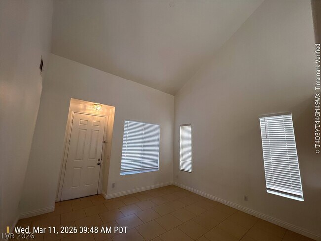 7558 Grassy Bank St in Las Vegas, NV - Building Photo - Building Photo