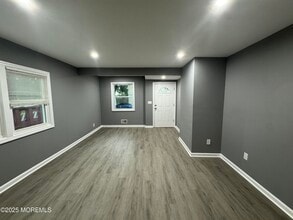 315 Lorillard Ave in Union Beach, NJ - Building Photo - Building Photo