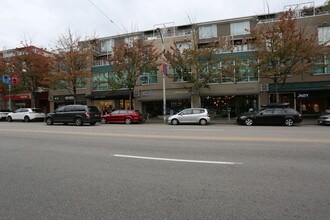 2201-2209 4th Ave W in Vancouver, BC - Building Photo - Building Photo