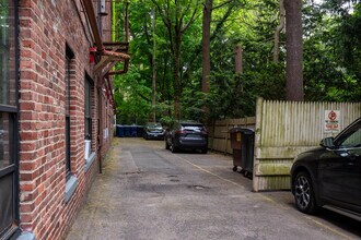 50 Follen St, Unit 408 in Cambridge, MA - Building Photo - Building Photo