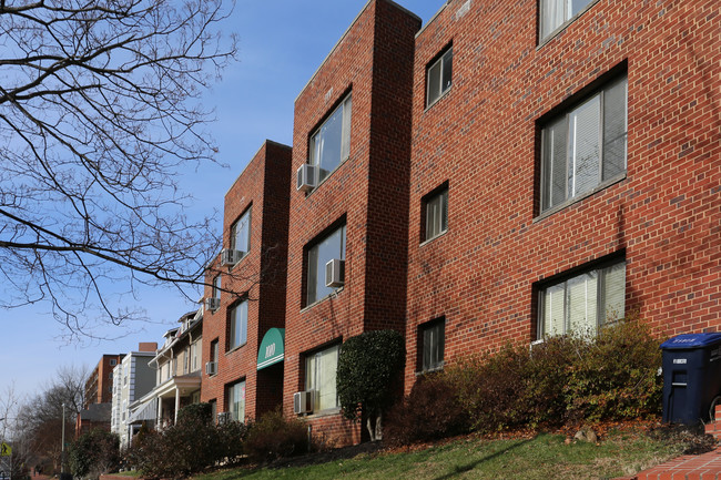 1010 G St NE in Washington, DC - Building Photo - Building Photo