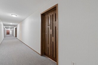 3200 Virginia Ave S in Minneapolis, MN - Foto de edificio - Building Photo
