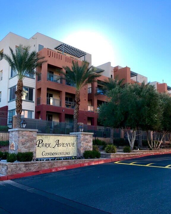 43 E Agate Ave in Las Vegas, NV - Building Photo