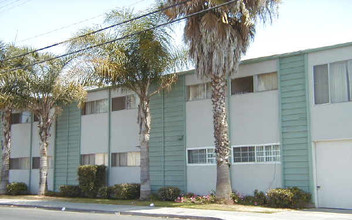 394 Coronado Ave in Long Beach, CA - Building Photo - Building Photo