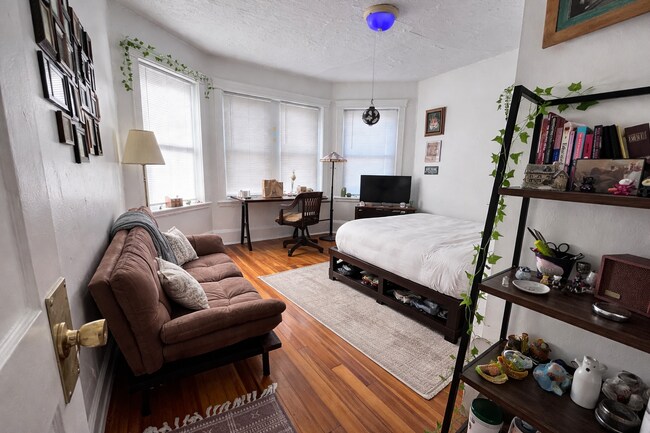 59 Hemenway St, Unit 28 in Boston, MA - Building Photo - Building Photo