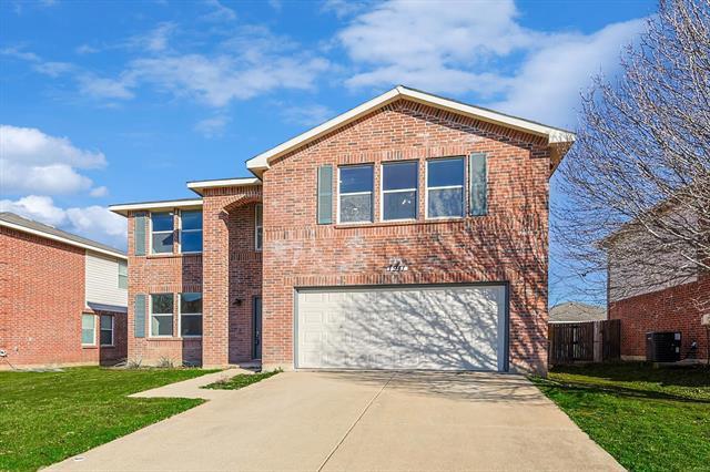 1941 Copper Mountain Dr in Justin, TX - Building Photo - Building Photo