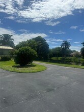 301 Bonaventure Blvd in Fort Lauderdale, FL - Building Photo - Building Photo