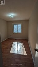 401-401 Sewells Rd in Toronto, ON - Building Photo - Building Photo