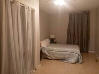 606 Vincent St photo'