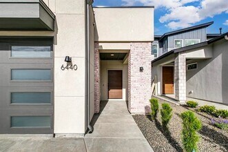 6440 S Astoria Ave in Meridian, ID - Building Photo - Building Photo