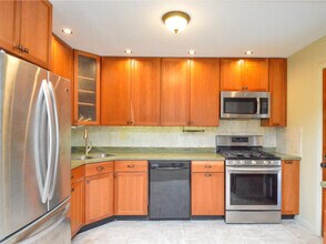 410 Robert Ave in Ferguson, MO - Building Photo - Building Photo