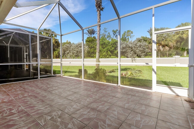 14130 Winchester Ct in Naples, FL - Building Photo - Building Photo