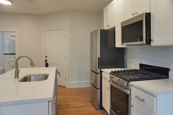 6 Ivaloo St, Unit 2-4B in Somerville, MA - Building Photo