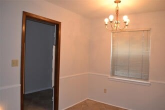 8927 Sharpcrest St in Houston, TX - Building Photo - Building Photo