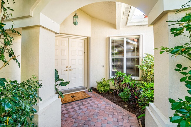 6213 NW 21st Ct in Boca Raton, FL - Building Photo - Building Photo