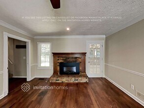 2729 E Sudbury Ct in Atlanta, GA - Building Photo - Building Photo