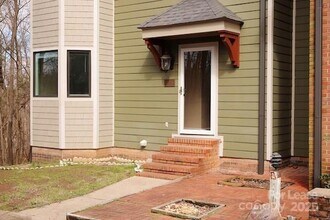 1126 Hanford Pl NW in Concord, NC - Building Photo - Building Photo