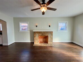 803 Woodlawn Ave in Dallas, TX - Building Photo - Building Photo