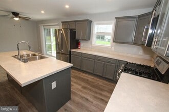 8 Conover Ln in Middle Township, NJ - Building Photo - Building Photo