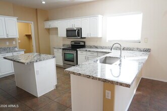 9465 E Lompoc Ave in Mesa, AZ - Building Photo - Building Photo